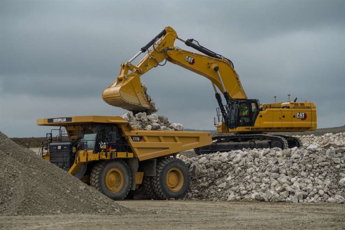 The Cat 395 excavator in action