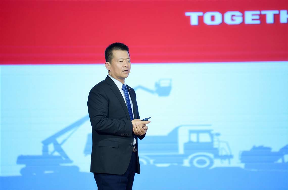 Shi Yanyu, deputy GM of LGMG