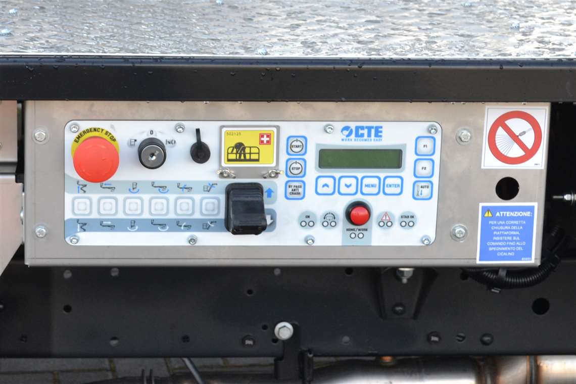 Ground controls on CTE's MP 24 C