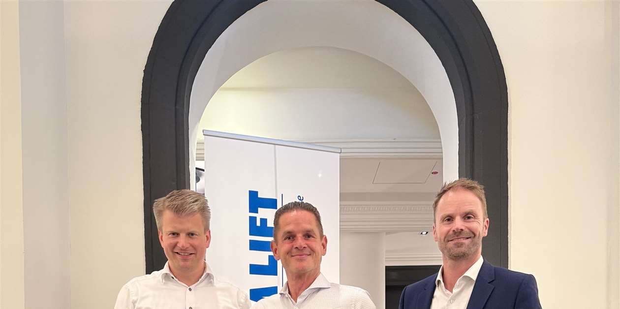 System Lift names supplier of the year