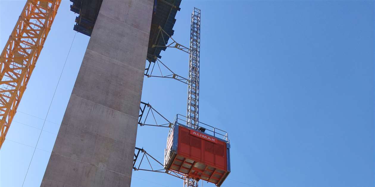 Alimak aids China bridge construction