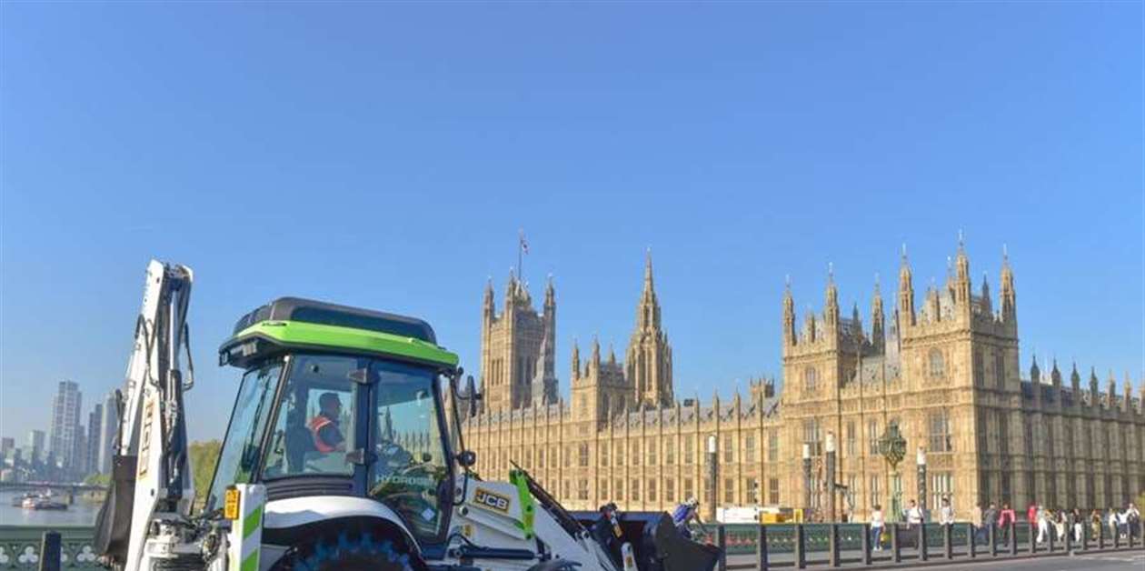 JCB Celebrates Historic Change: Hydrogen-Fuelled Machinery Hits UK Roads