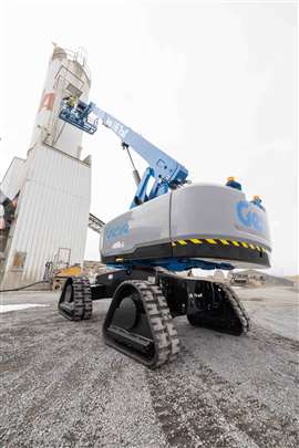 Genie S-65 TraX