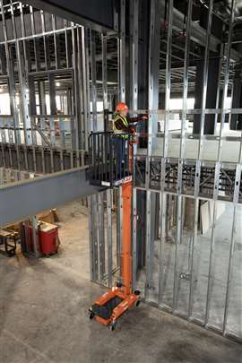 JLG 1230P