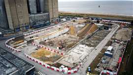 Sizewell - Site déblayé de la salle des turbines de Sizewell A - Achèvement prévu le 28 mai 2025