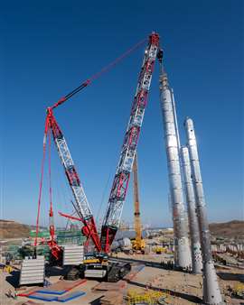 Denzai Liebherr LR 12500 en action en Corée du Sud