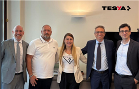 Von links: Vincent Albasini (Alayan), Giacinto Ceraso (G.L. Noleggi), Laura Mencaroni (G.L. Noleggi), Paolo Truant (Alayan) und Marco Moncada (CGT Edilizia). (Foto: Alayan)