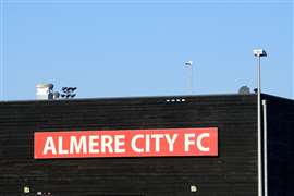 Logo murale della squadra di calcio olandese Almere City FC
