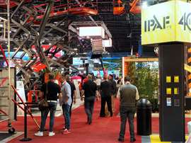 Photo showing indoor exhibition space at the APEX aerial platfortm show in Maastricht. (Image: KHL)
