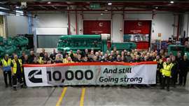 El equipo de Daventry celebra un hito de producción