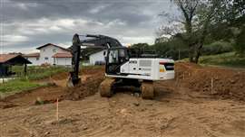 Hidromek's HMK210LC excavator.
