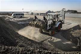 A Bobcat B-730 M Series backhoe loader at work in Dubai (Image courtesy of Bobcat)