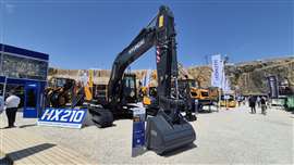 Nouvelle pelle sur chenilles Hyundai HX210 à Hillhead
