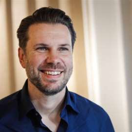 Lars Schulman - Dinolift