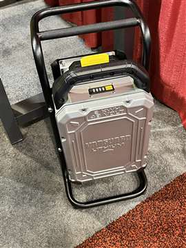 Vanguard 48V, 2.0-kWh swappable battery