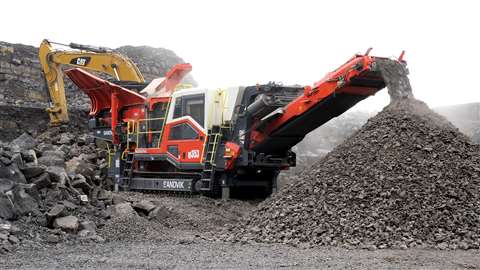 Sandvik QI353 mobile impact crusher