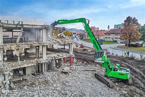 Ferraro's new Sennebogen 830 E carrying out dismantling work in Germany.