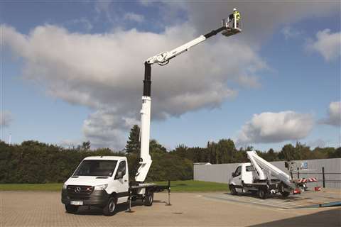 The Versalift on VTX-240 sprinter.
