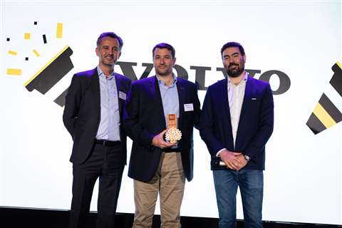 Olivier Colleau CEO of Kiloutou Group (left), Davy Guillemard, president of Volvo CE France (centre) and Yani Penet, CEO of Volvo Financial Services France (right) at the Yellow Partners’ Days.