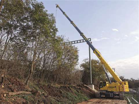 The LTR 1060 has a 40 metre telescopic boom