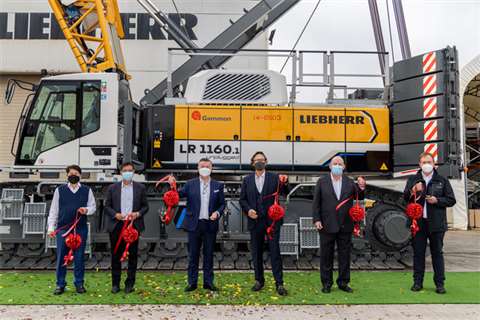 Handover ceremony of Liebherr’s first battery-powered crawler crane