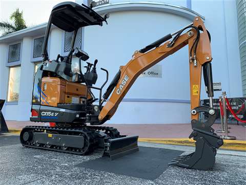 CX15 EV 1.3 tonne mini excavator with retractable tracks
