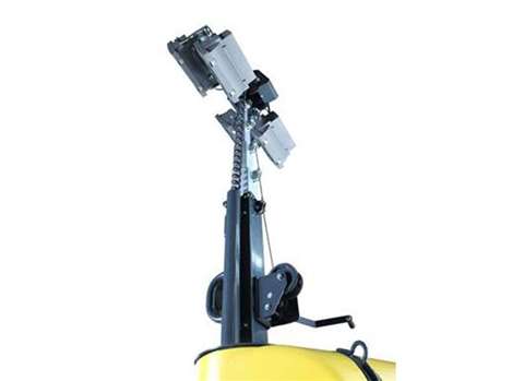 The new Pac-Light 4000M-Flash Point includes a GWISS projector