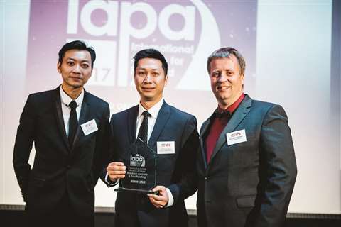Drinks and awards184