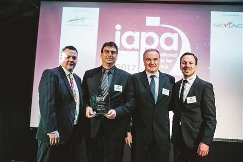 Drinks and awards177
