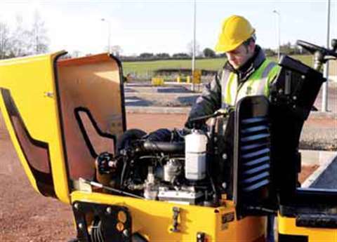 The VMT160 from JCB Vibromax has high-capacity fuel and water tanks to help keep the machine on the 