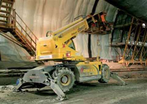Dieci's Pegasus 60.16 features 360° continuous rotation, a maximum reach of 15,9 m with extendable a