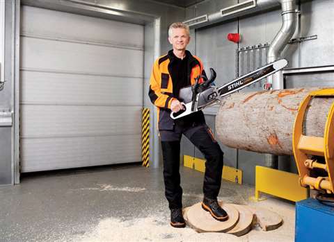 Stihl has developed a new Carbon Concept chainsaw as a result of a feasibility study – a 5.4 kW tool