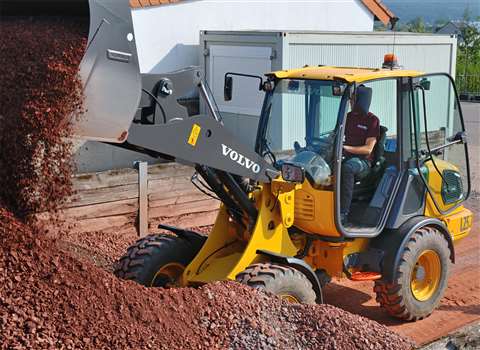 Volvo CE's first electric wheel loader onsite at Leick Baumschulen in Germany